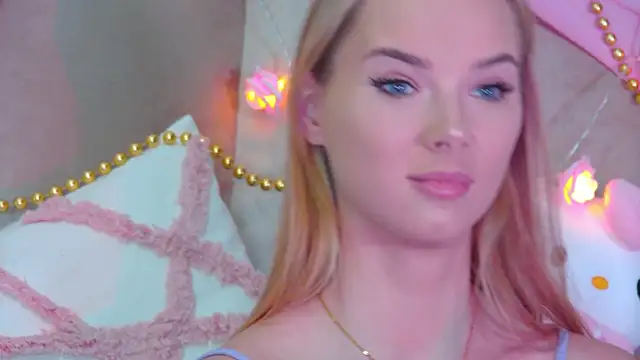 Snapshot of GentleRossi chatting on March 18, 2025, 6:37 pm GentleRossi online show from March 18, 2025, 6:37 pm