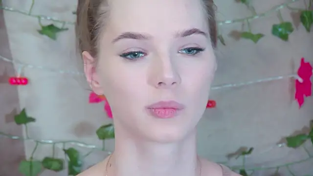 Snapshot of GentleRossi chatting on October 8, 2025, 3:20 pm GentleRossi online show from October 8, 2025, 3:20 pm