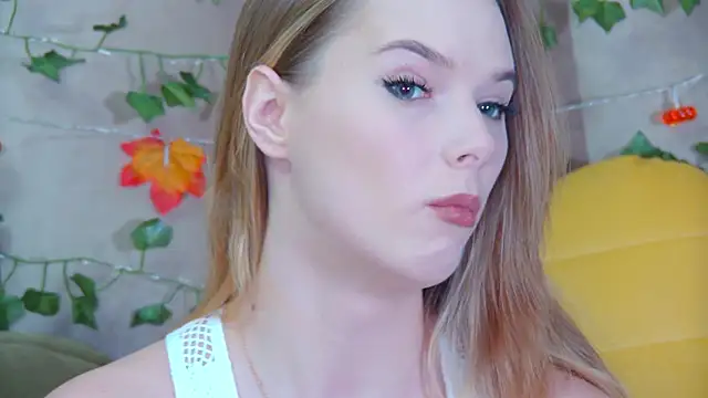 Snapshot of GentleRossi chatting on October 14, 2025, 3:13 pm GentleRossi online show from October 14, 2025, 3:13 pm