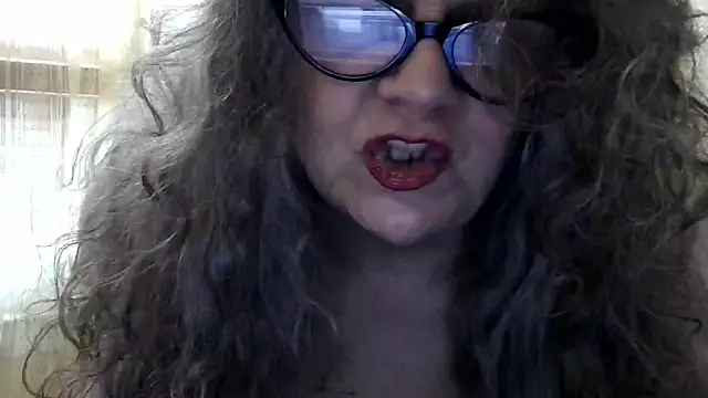 DestineeLoverGirl online show from November 19, 2025, 2:28 pm