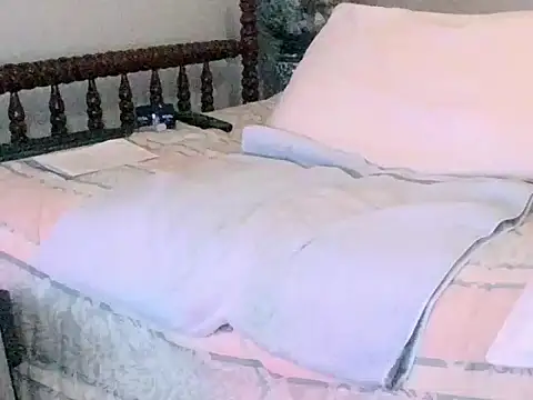 montydxxxx online show from February 2, 2026, 1:15 am