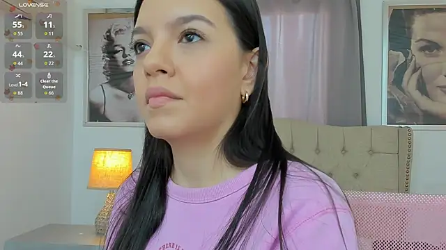 Snapshot of Beautyari_ chatting on October 7, 2025, 12:13 pm Beautyari  online show from October 7, 2025, 12:13 pm