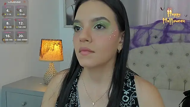 Snapshot of Beautyari_ chatting on October 17, 2025, 12:52 pm Beautyari  online show from October 17, 2025, 12:52 pm