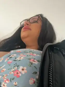 MeghanXO online show from December 19, 2024, 6:34 pm