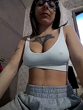 Snapshot of BoccadiFata chatting on February 26, 2026, 6:56 am BoccadiFata online show from February 26, 2026, 6:56 am