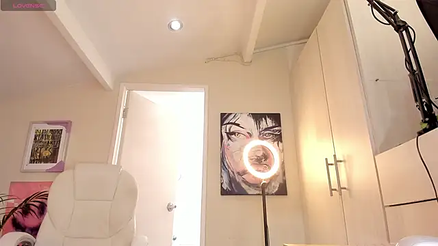 Snapshot of catalinasaiz chatting on December 27, 2024, 2:43 pm catalinasaiz online show from December 27, 2024, 2:43 pm