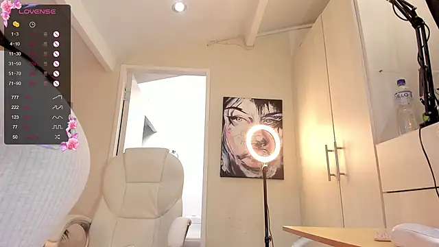 Snapshot of catalinasaiz chatting on December 28, 2024, 2:10 pm catalinasaiz online show from December 28, 2024, 2:10 pm