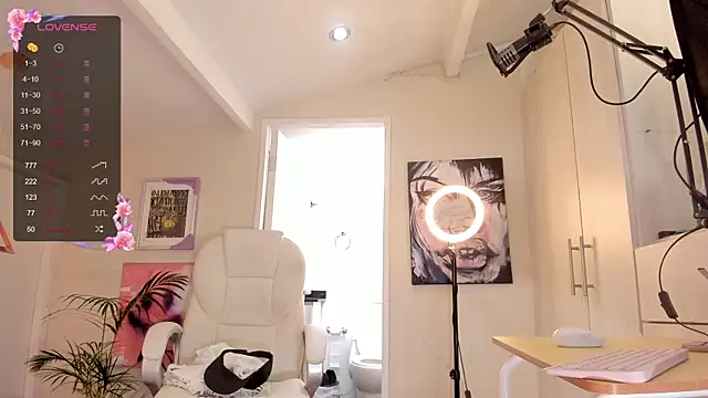 Snapshot of catalinasaiz chatting on February 6, 2025, 2:04 pm catalinasaiz online show from February 6, 2025, 2:04 pm