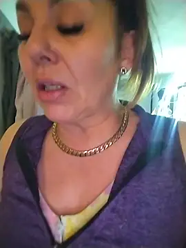 Snapshot of Myrnasexxx chatting on June 15, 2026, 2:03 am Myrnasexxx online show from June 15, 2026, 2:03 am