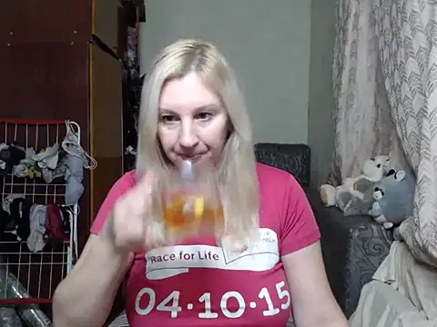 BustyBlond online show from December 23, 2024, 3:01 pm