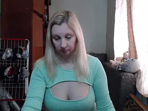 BustyBlond online show from January 7, 2025, 9:07 am
