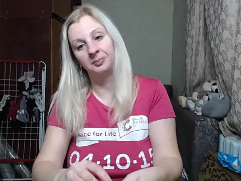 BustyBlond online show from January 19, 2025, 4:25 pm
