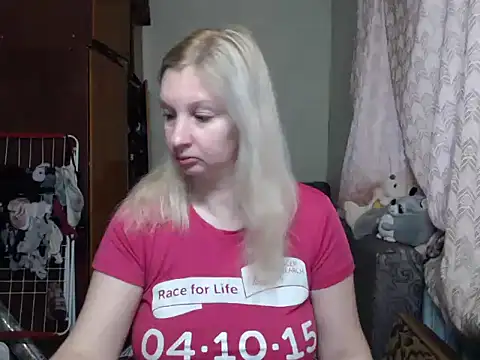 BustyBlond online show from January 25, 2025, 6:01 am