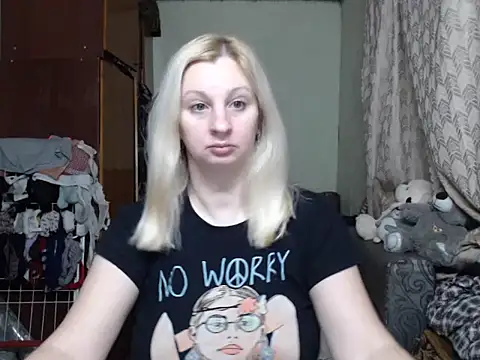 BustyBlond online show from February 7, 2025, 4:03 pm