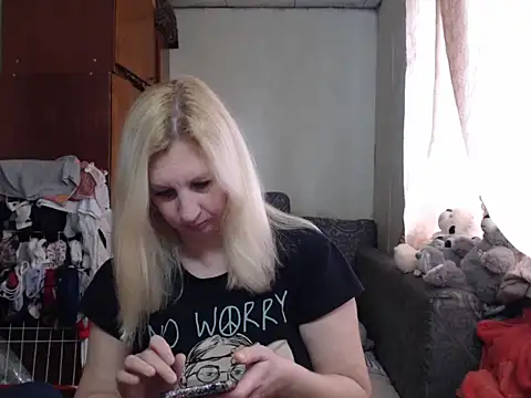 BustyBlond online show from February 8, 2025, 12:50 pm