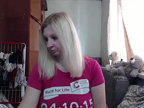 BustyBlond online show from February 13, 2025, 8:48 am