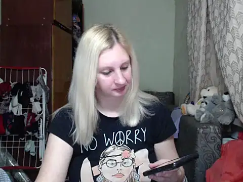 BustyBlond online show from February 27, 2025, 5:04 pm