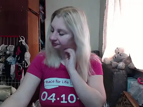 BustyBlond online show from March 6, 2025, 5:14 am