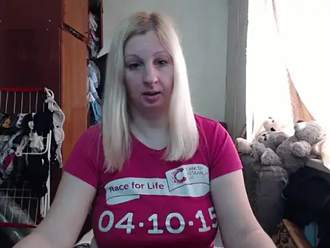 BustyBlond online show from March 17, 2025, 9:12 am