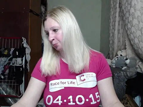 BustyBlond online show from March 17, 2025, 4:33 pm