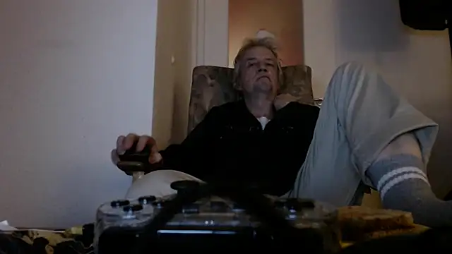 Snapshot of Cordt27 chatting on September 25, 2025, 6:22 pm Cordt27 online show from September 25, 2025, 6:22 pm