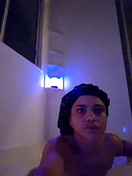 Snapshot of RuggyRackz chatting on October 23, 2025, 2:33 am RuggyRackz online show from October 23, 2025, 2:33 am