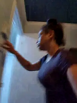 RuggyRackz online show from November 26, 2025, 2:12 am