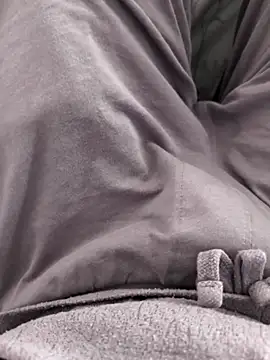 Elixire1 online show from November 4, 2025, 3:22 pm