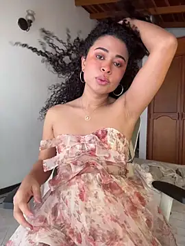 Snapshot of GabriSaenz chatting on April 18, 2026, 2:10 pm GabriSaenz online show from April 18, 2026, 2:10 pm
