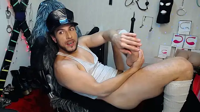 bayronfit online show from January 2, 2025, 8:39 am