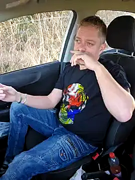 Snapshot of Trucker_Hunter chatting on January 28, 2025, 9:51 am Trucker Hunter online show from January 28, 2025, 9:51 am