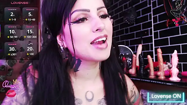 Snapshot of demon_ssofy chatting on July 9, 2026, 8:24 pm demon ssofy online show from July 9, 2026, 8:24 pm