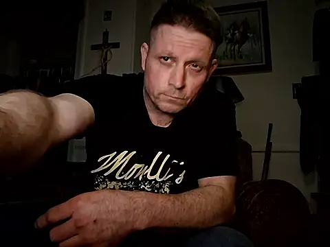 Snapshot of curiouscock38 chatting on March 21, 2026, 6:29 am curiouscock38 online show from March 21, 2026, 6:29 am