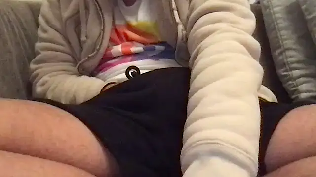 Kai20021819 online show from December 3, 2025, 7:34 pm