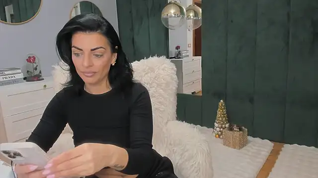 ElisaBaxter online show from January 9, 2026, 5:10 am