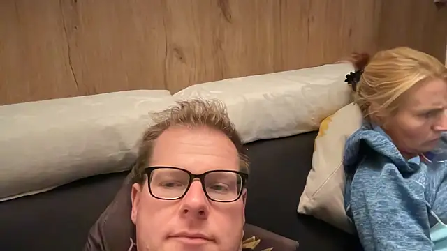 Snapshot of AnnualSunrise chatting on October 30, 2025, 7:58 pm AnnualSunrise online show from October 30, 2025, 7:58 pm