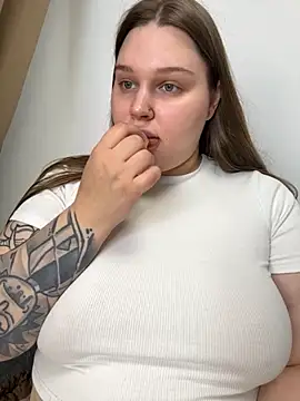 perfect sweety girl online show from September 21, 2025, 7:04 pm