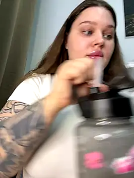 perfect sweety girl online show from October 9, 2025, 6:28 pm