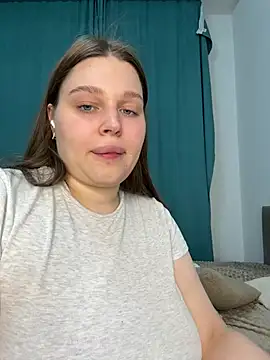perfect sweety girl online show from August 6, 2026, 10:00 pm