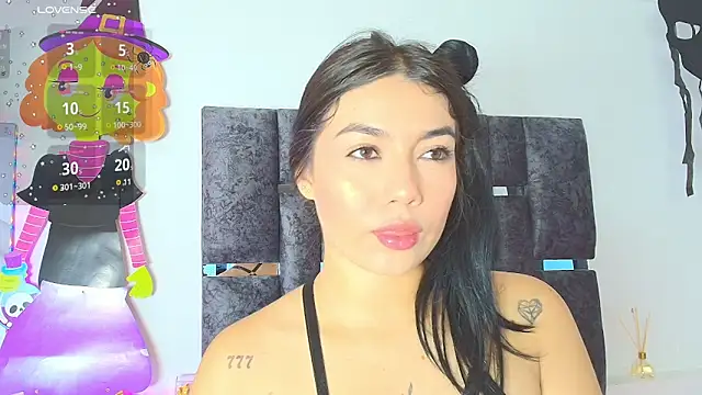Snapshot of Natasharuso chatting on October 27, 2025, 12:42 pm Natasharuso online show from October 27, 2025, 12:42 pm