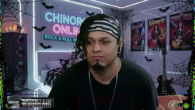 chino roz online show from October 24, 2025, 11:34 pm