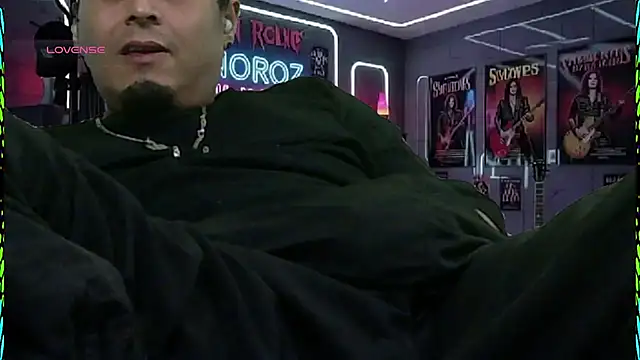 chino roz online show from January 7, 2026, 9:23 am