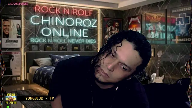 Snapshot of chino_roz chatting on June 27, 2026, 8:08 am chino roz online show from June 27, 2026, 8:08 am