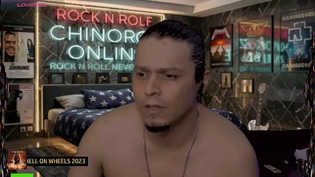 Snapshot of chino_roz chatting on August 4, 2026, 12:47 am chino roz online show from August 4, 2026, 12:47 am