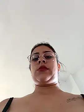 Latina sexy1 online show from February 14, 2025, 2:33 pm
