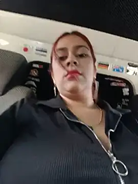Latina sexy1 online show from June 26, 2026, 2:32 pm