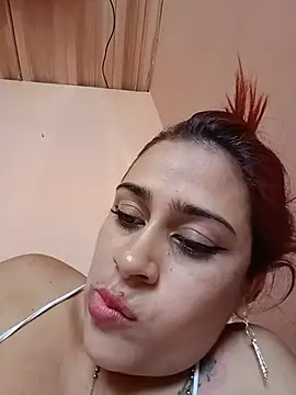 Latina sexy1 online show from June 27, 2026, 6:24 pm