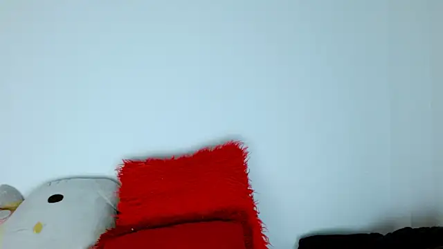 carolinalovee  online show from February 4, 2026, 11:20 pm