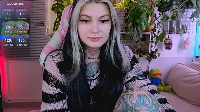 jelya sg online show from December 17, 2025, 12:44 pm