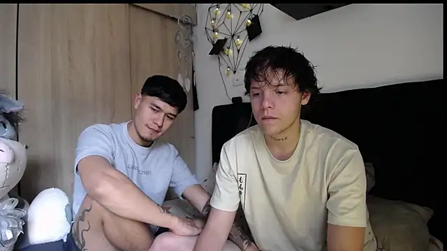 Snapshot of Santiago_kiler chatting on February 1, 2026, 7:34 pm Santiago kiler online show from February 1, 2026, 7:34 pm